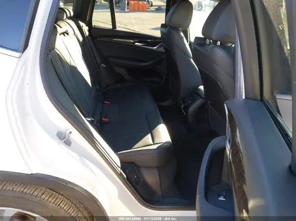 5UXTR7C51KLR50628 2019 BMW X3 - Image 8