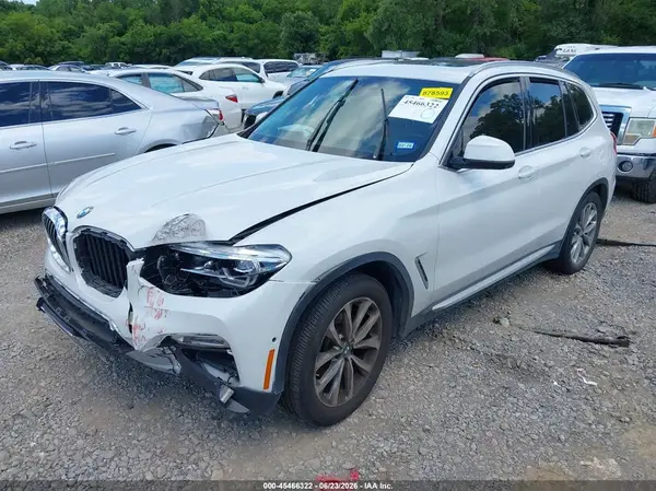 5UXTR7C52KLE97882 2019 BMW X3 - Image 2