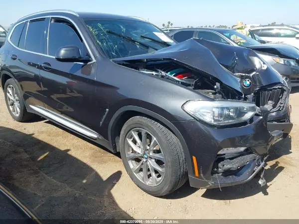 5UXTR7C52KLE98286 2019 BMW X3 - Image 1