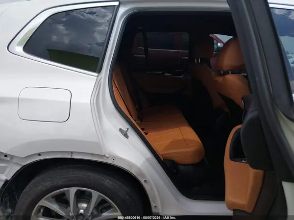 5UXTR7C52KLF23364 2019 BMW X3 - Image 8