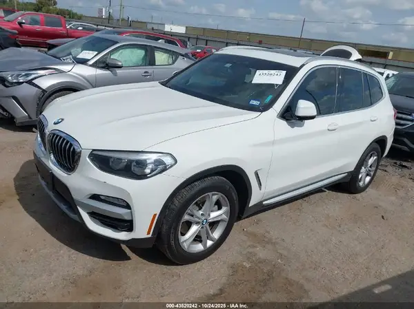 5UXTR7C52KLF23574 2019 BMW X3 - Image 2