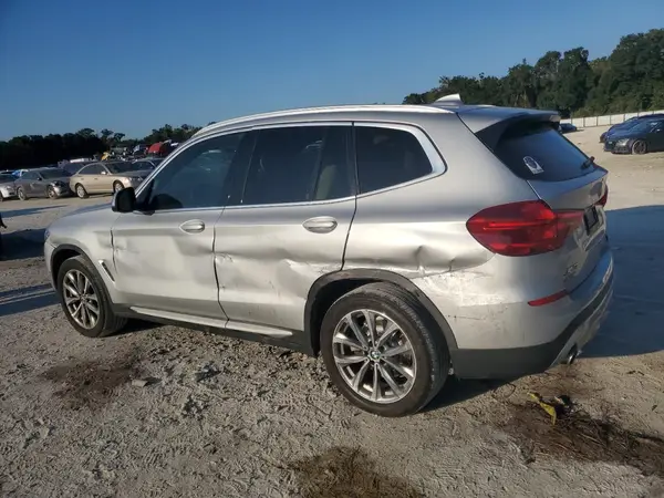 5UXTR7C52KLF25714 2019 BMW X3 - Image 2