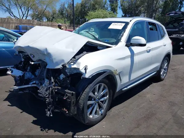 5UXTR7C52KLF28404 2019 BMW X3 - Image 2