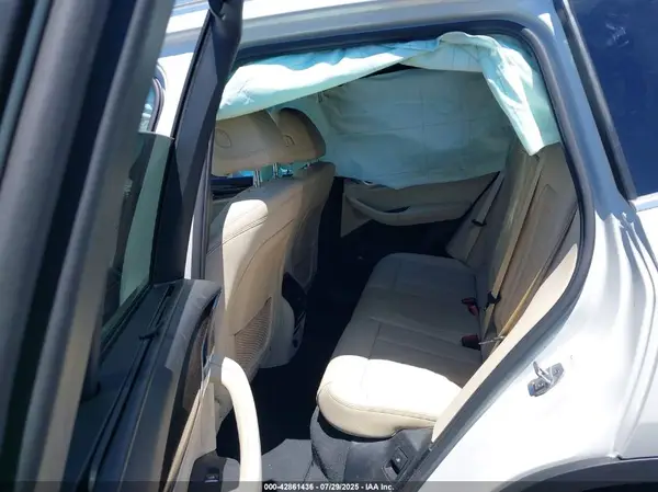 5UXTR7C52KLF28404 2019 BMW X3 - Image 8