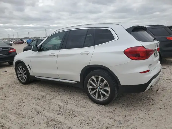 5UXTR7C52KLF37667 2019 BMW X3 - Image 2