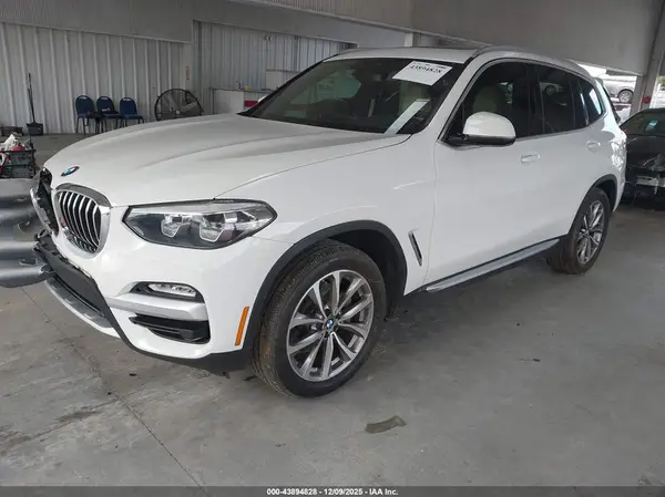 5UXTR7C52KLR38553 2019 BMW X3 - Image 2