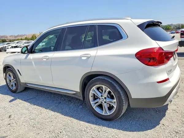 5UXTR7C52KLR38701 2019 BMW X3 - Image 2