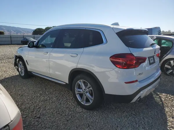 5UXTR7C52KLR38746 2019 BMW X3 - Image 2