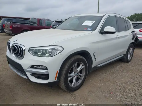 5UXTR7C52KLR43932 2019 BMW X3 - Image 2