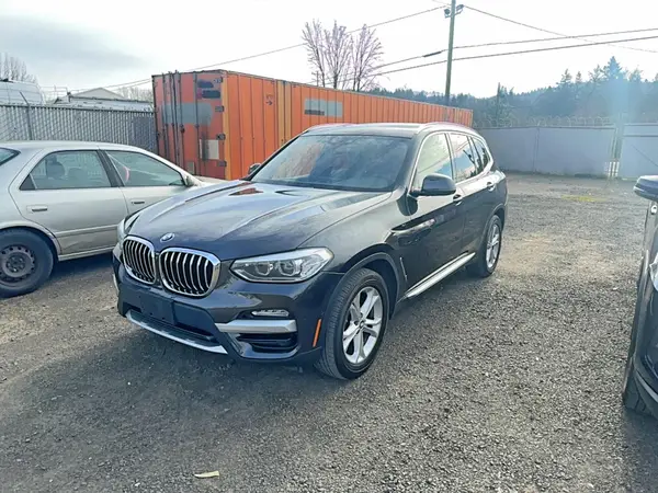 5UXTR7C52KLR45003 2019 BMW X3 - Image 2