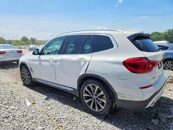 5UXTR7C52KLR45647 2019 BMW X3 - Image 2