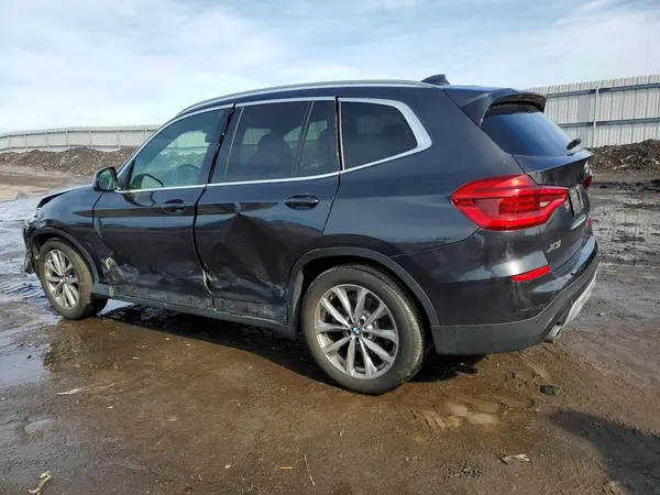 5UXTR7C52KLR45759 2019 BMW X3 - Image 2