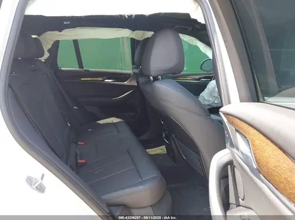 5UXTR7C52KLR46491 2019 BMW X3 - Image 8