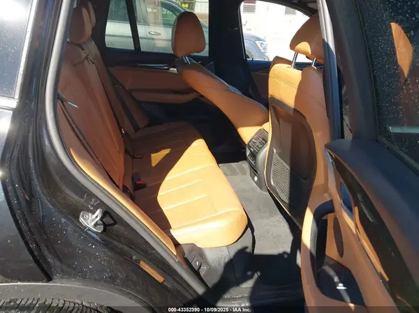5UXTR7C52KLR47902 2019 BMW X3 - Image 8