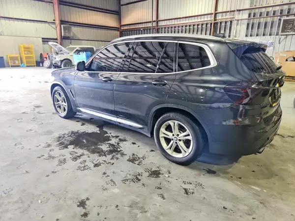 5UXTR7C52KLR53800 2019 BMW X3 - Image 2