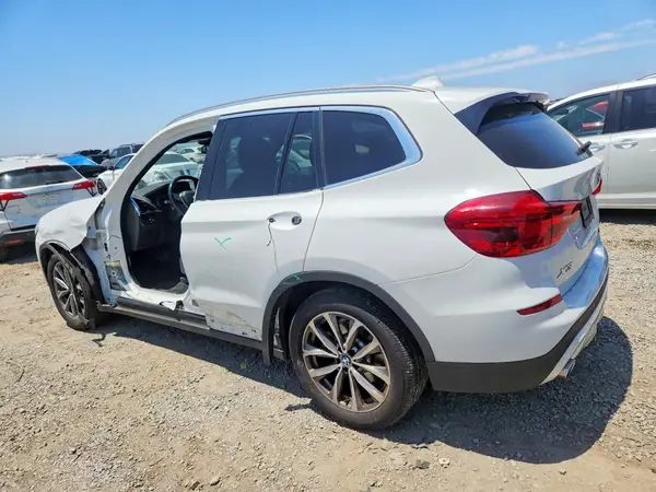 5UXTR7C53KLE88723 2019 BMW X3 - Image 2