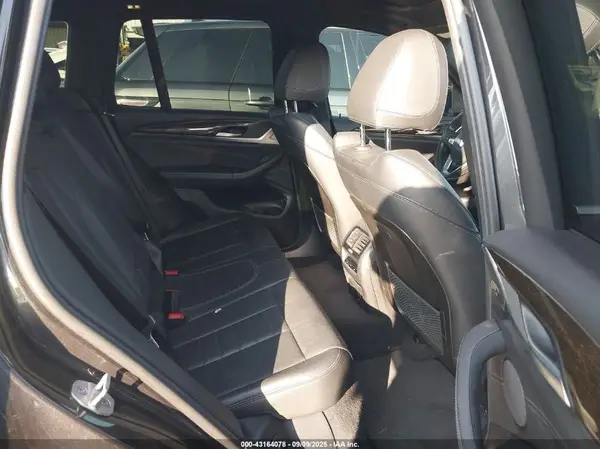 5UXTR7C53KLF24636 2019 BMW X3 - Image 8