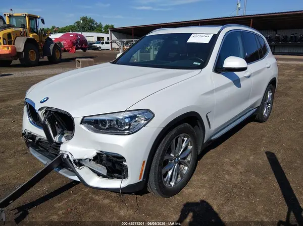 5UXTR7C53KLF25737 2019 BMW X3 - Image 2