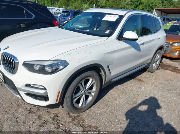 5UXTR7C53KLF28640 2019 BMW X3 - Image 2
