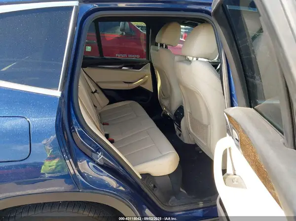 5UXTR7C53KLF28847 2019 BMW X3 - Image 8