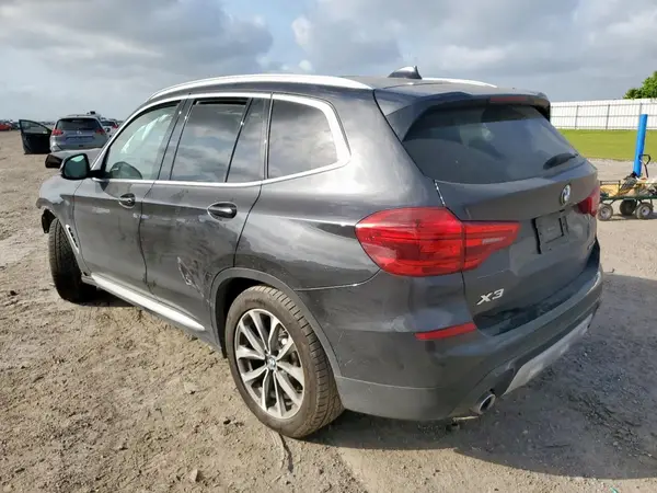 5UXTR7C53KLF31053 2019 BMW X3 - Image 2