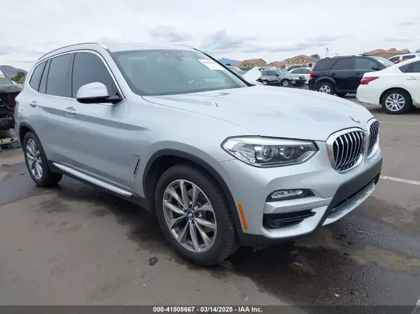 5UXTR7C53KLF35670 2019 BMW X3 - Image 1