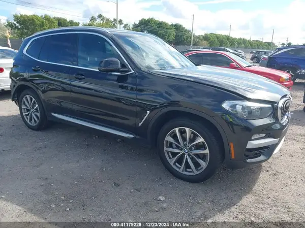 5UXTR7C53KLR45060 2019 BMW X3 - Image 1
