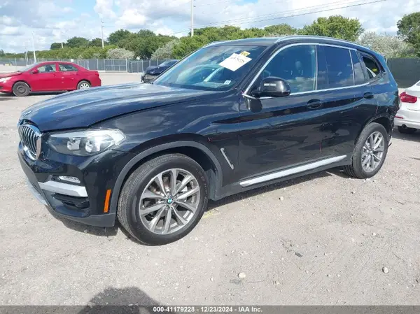 5UXTR7C53KLR45060 2019 BMW X3 - Image 2