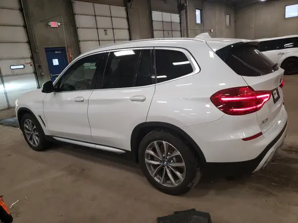 5UXTR7C53KLR49786 2019 BMW X3 - Image 2