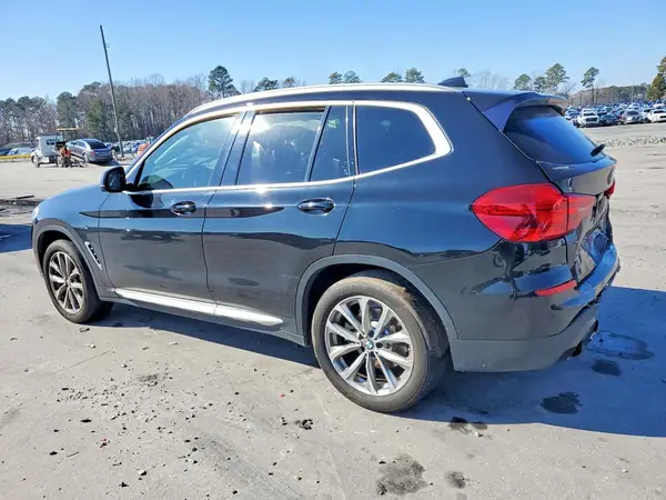 5UXTR7C53KLR50596 2019 BMW X3 - Image 2