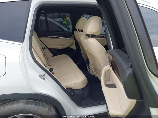 5UXTR7C54KLE93803 2019 BMW X3 - Image 8