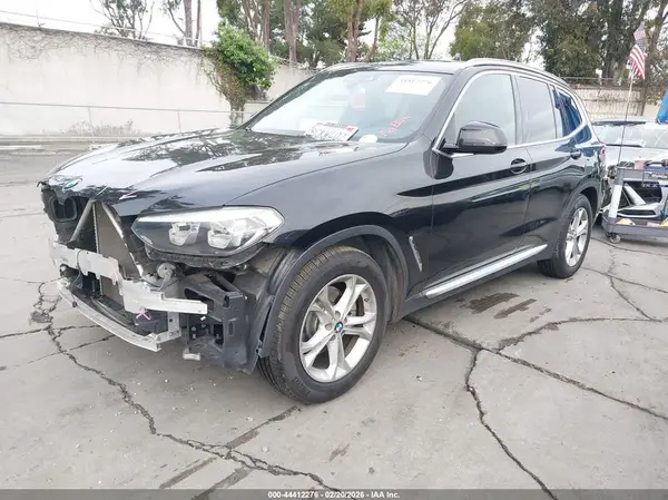 5UXTR7C54KLE96149 2019 BMW X3 - Image 2