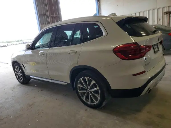 5UXTR7C54KLE98449 2019 BMW X3 - Image 2