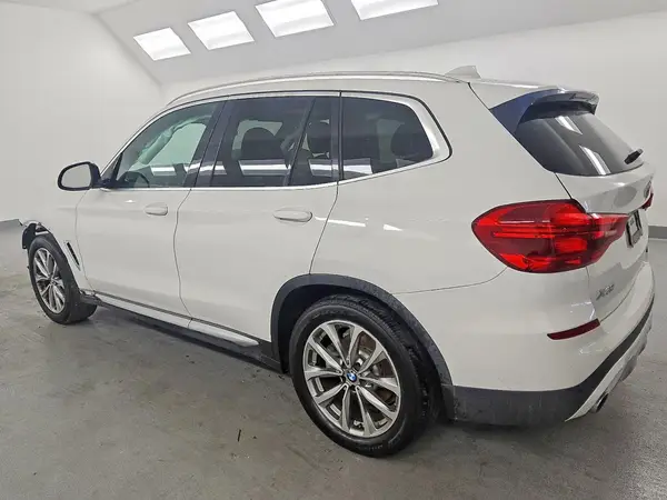 5UXTR7C54KLF23656 2019 BMW X3 - Image 2