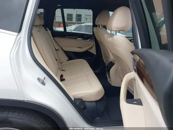 5UXTR7C54KLF24046 2019 BMW X3 - Image 8