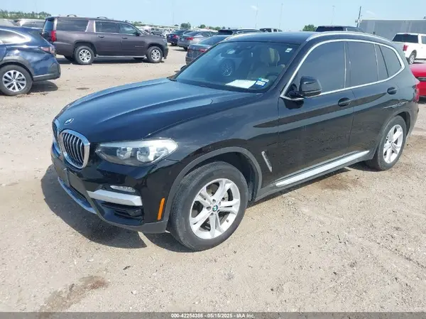 5UXTR7C54KLF24757 2019 BMW X3 - Image 2