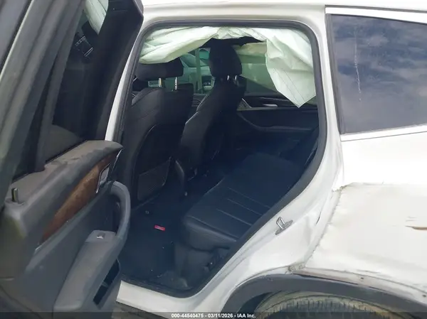 5UXTR7C54KLF25018 2019 BMW X3 - Image 8