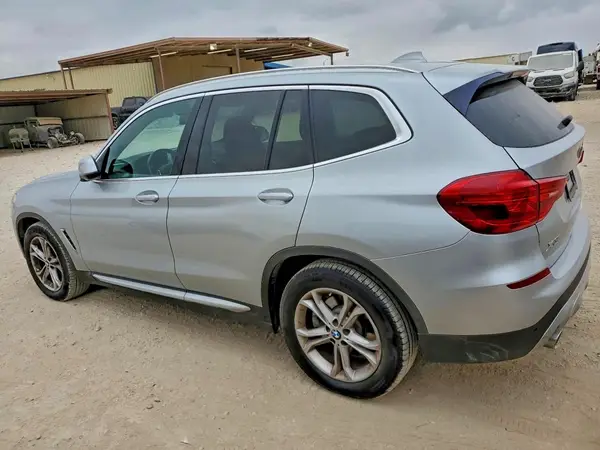 5UXTR7C54KLF27254 2019 BMW X3 - Image 2