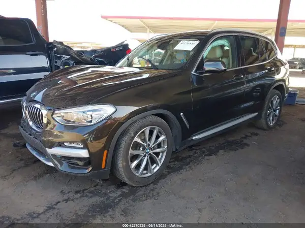 5UXTR7C54KLF32275 2019 BMW X3 - Image 2
