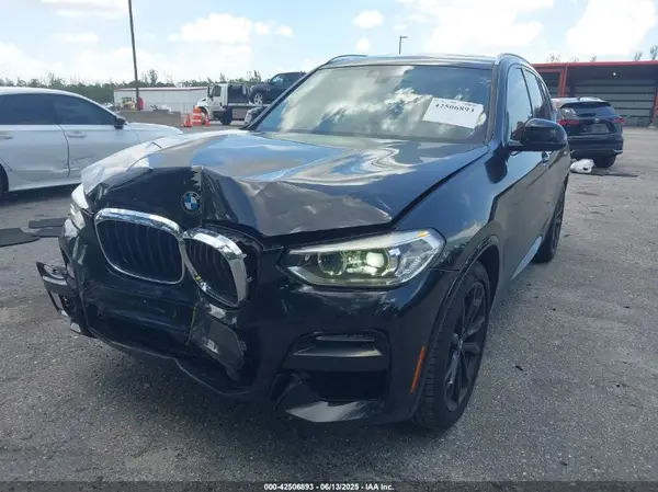 5UXTR7C54KLF33863 2019 BMW X3 - Image 2