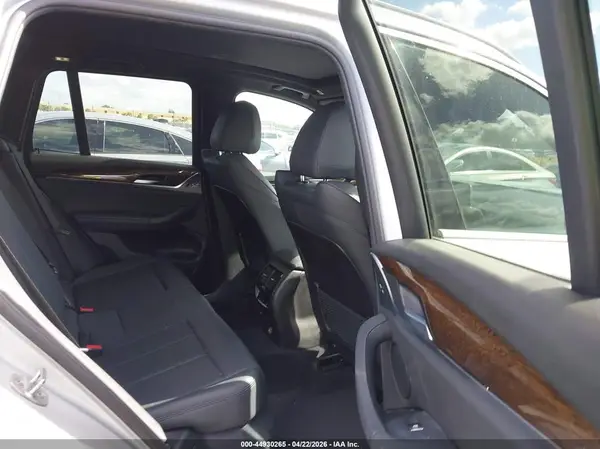 5UXTR7C54KLF37329 2019 BMW X3 - Image 8