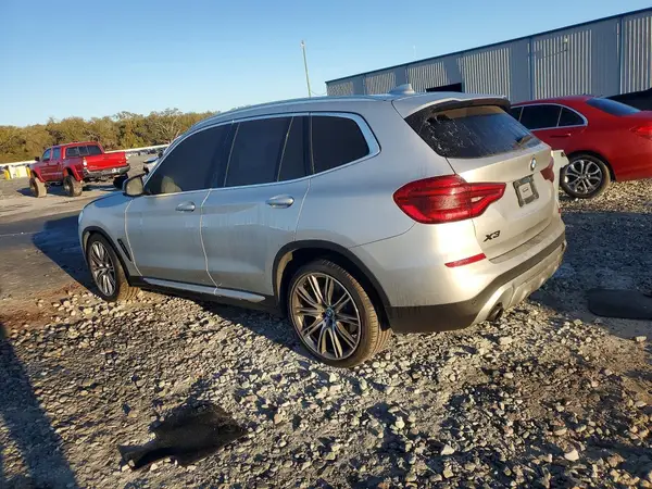 5UXTR7C54KLR44547 2019 BMW X3 - Image 2