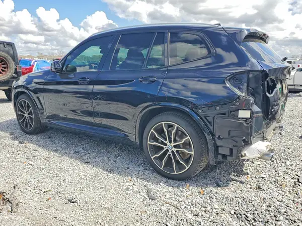 5UXTR7C54KLR47190 2019 BMW X3 - Image 2