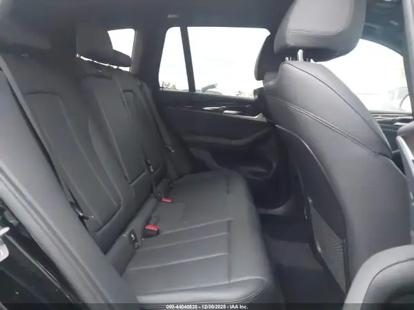 5UXTR7C54KLR47738 2019 BMW X3 - Image 8
