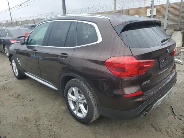 5UXTR7C54KLR48775 2019 BMW X3 - Image 2