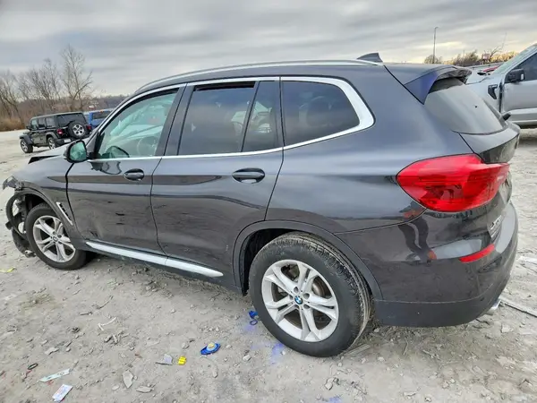 5UXTR7C54KLR53197 2019 BMW X3 - Image 2