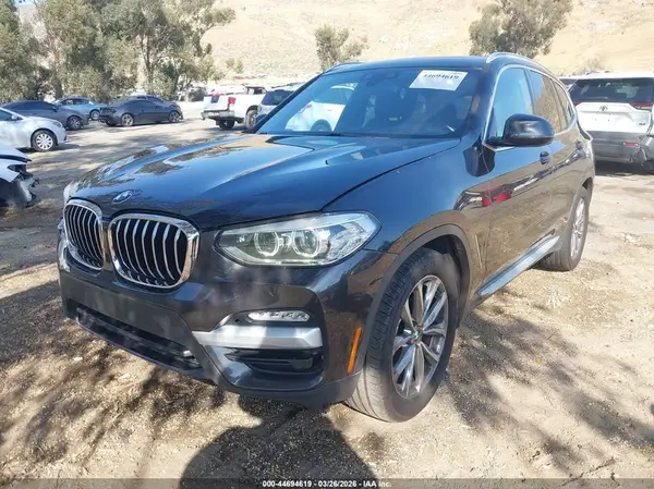 5UXTR7C55KLE93793 2019 BMW X3 - Image 2
