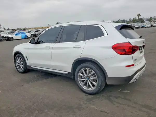 5UXTR7C55KLE96371 2019 BMW X3 - Image 2