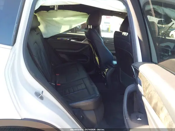 5UXTR7C55KLE97195 2019 BMW X3 - Image 8