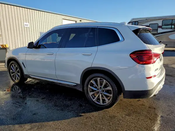 5UXTR7C55KLF25898 2019 BMW X3 - Image 2